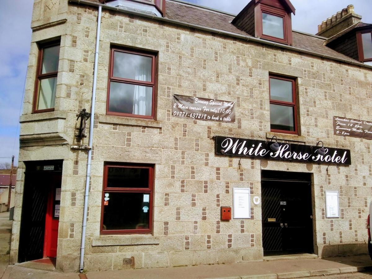 White Horse Hotel Strichen Екстериор снимка