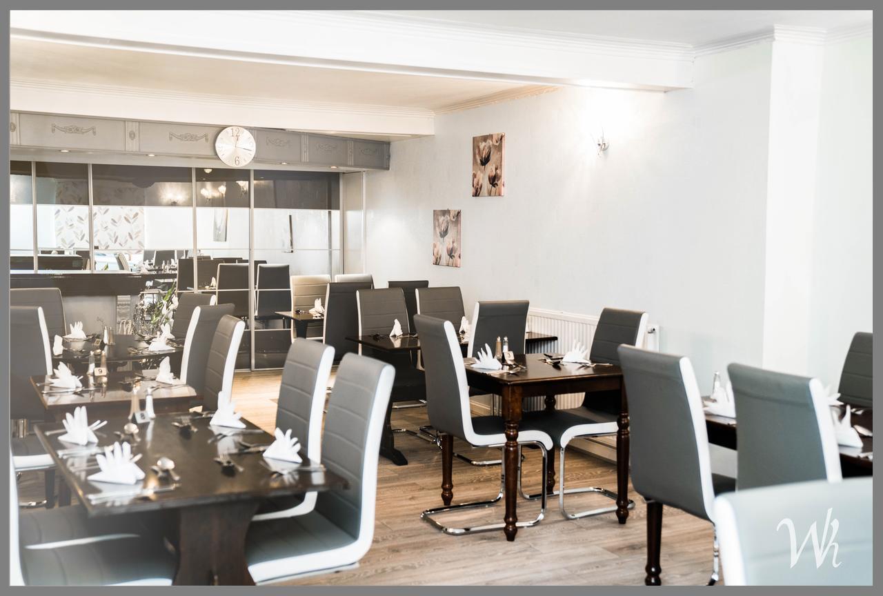 White Horse Hotel Strichen Екстериор снимка